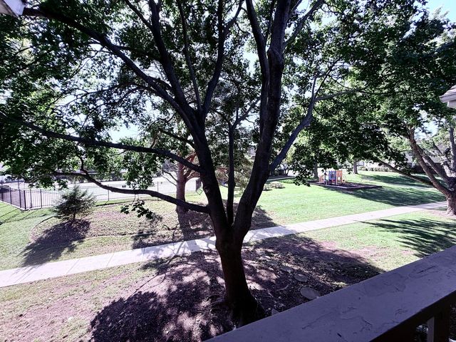 70 Margate Court C2, Schaumburg, IL 60193