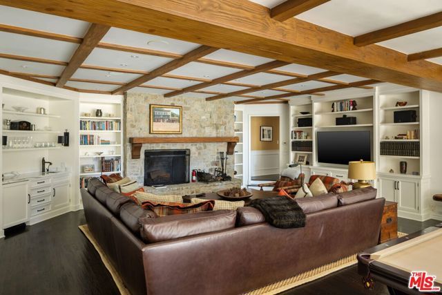 12824 Evanston Street, Los Angeles, CA 90049