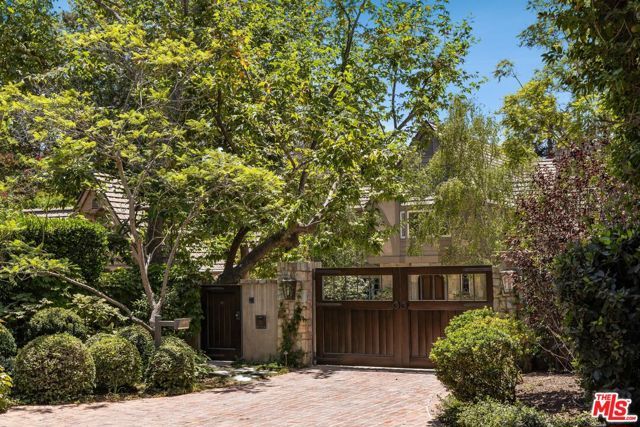 12824 Evanston Street, Los Angeles, CA 90049