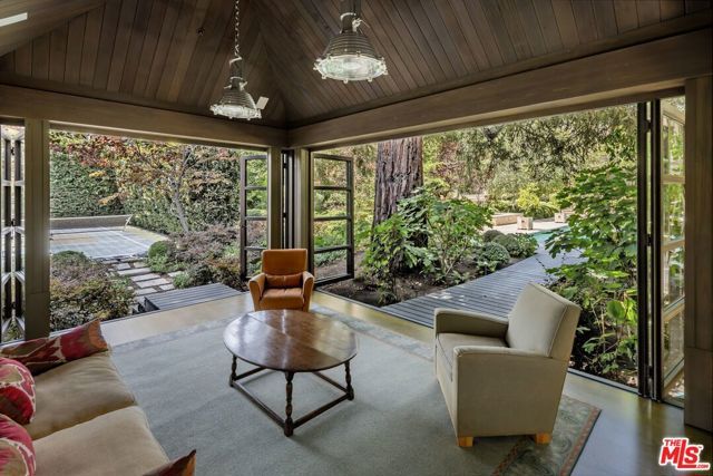 12824 Evanston Street, Los Angeles, CA 90049