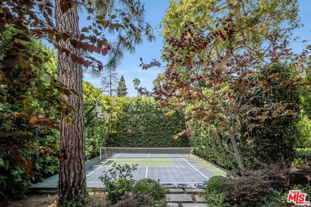 12824 Evanston Street, Los Angeles, CA 90049