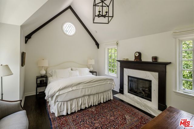 12824 Evanston Street, Los Angeles, CA 90049