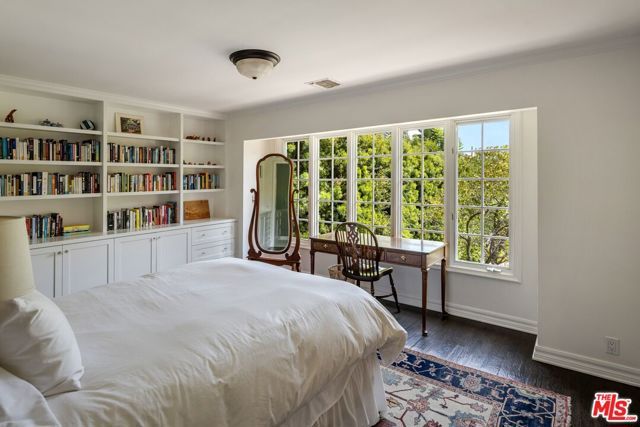 12824 Evanston Street, Los Angeles, CA 90049