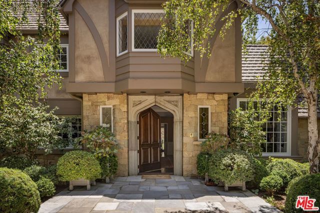 12824 Evanston Street, Los Angeles, CA 90049