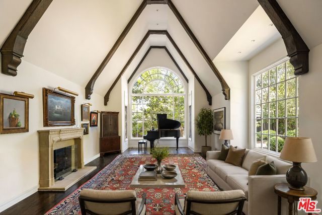 12824 Evanston Street, Los Angeles, CA 90049