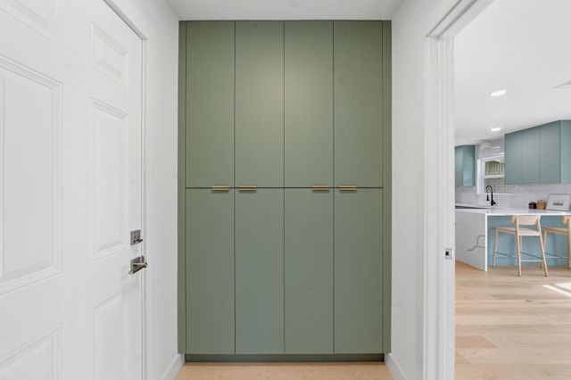 2005 Oakglen DR, Austin, TX 78745