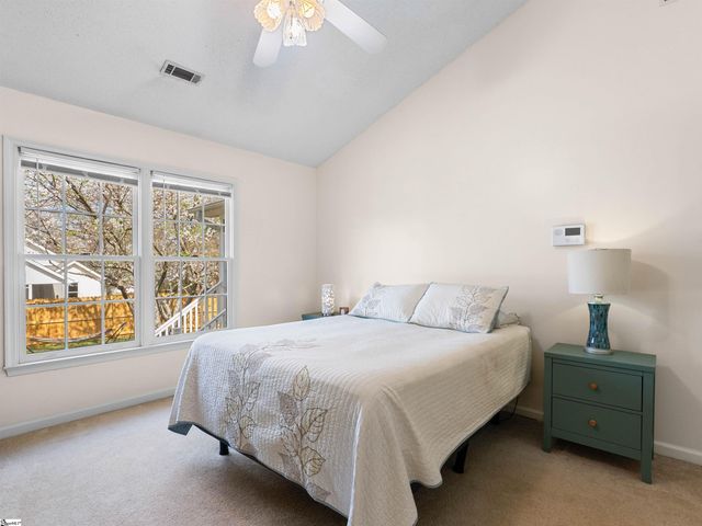 4 Flagstone Court, Simpsonville, SC 29681