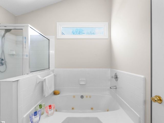 4 Flagstone Court, Simpsonville, SC 29681