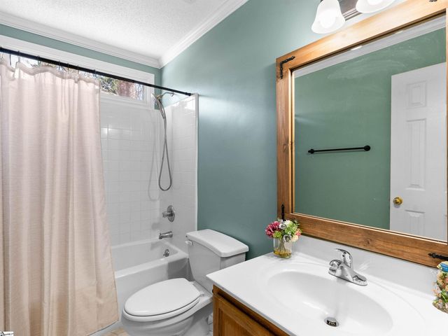 4 Flagstone Court, Simpsonville, SC 29681