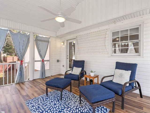 4 Flagstone Court, Simpsonville, SC 29681