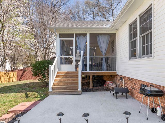 4 Flagstone Court, Simpsonville, SC 29681