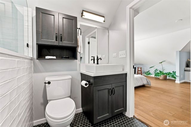 1102 SW 124th Street, Burien, WA 98146