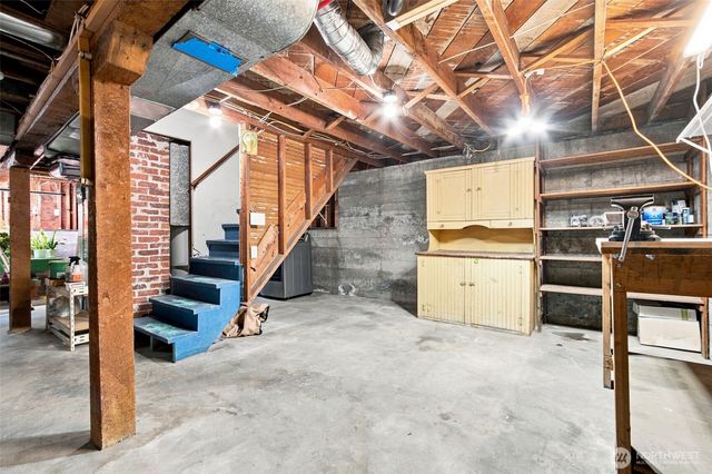 1102 SW 124th Street, Burien, WA 98146