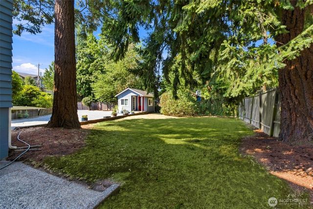 1102 SW 124th Street, Burien, WA 98146