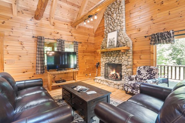 18188 Buckingham Road, Logan, OH 43138