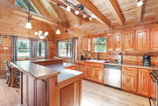 18188 Buckingham Road, Logan, OH 43138