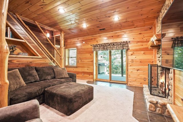 18188 Buckingham Road, Logan, OH 43138