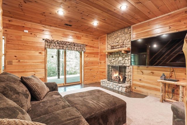 18188 Buckingham Road, Logan, OH 43138