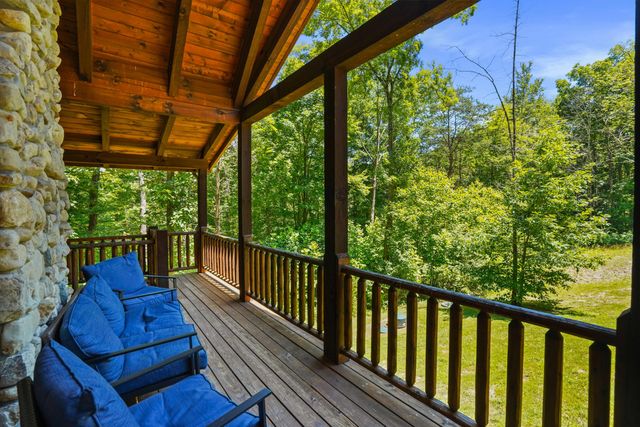 18188 Buckingham Road, Logan, OH 43138