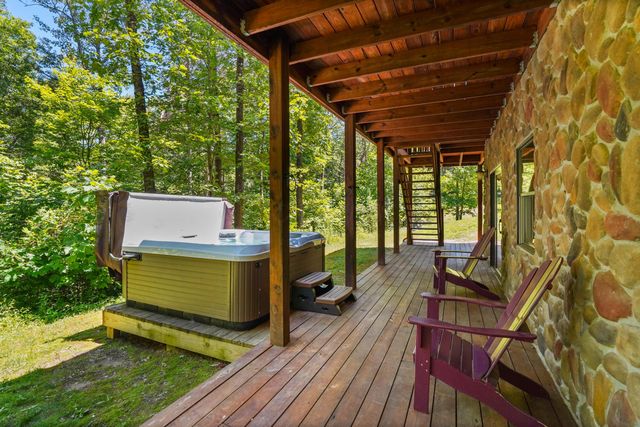 18188 Buckingham Road, Logan, OH 43138