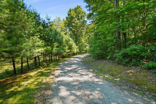 18188 Buckingham Road, Logan, OH 43138