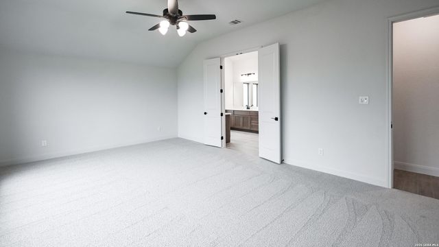 1734 Gyst Road, Seguin, TX 78155