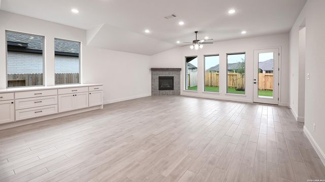 1734 Gyst Road, Seguin, TX 78155