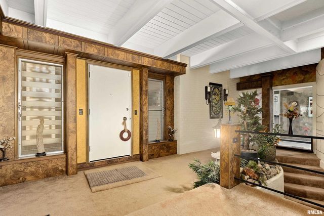 9156 N TIMBER Lane, Peoria, IL 61615