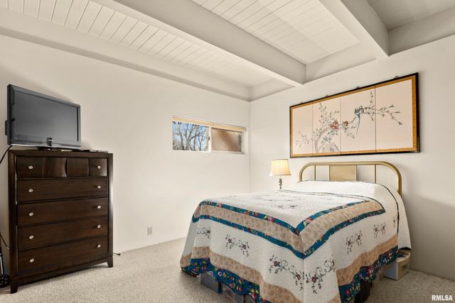 9156 N TIMBER Lane, Peoria, IL 61615