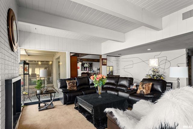 9156 N TIMBER Lane, Peoria, IL 61615