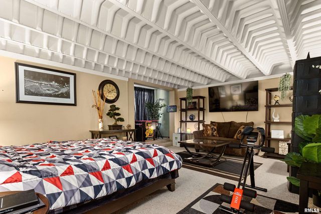 9156 N TIMBER Lane, Peoria, IL 61615