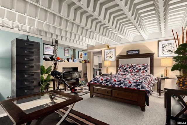 9156 N TIMBER Lane, Peoria, IL 61615