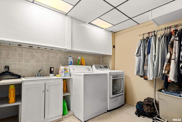 9156 N TIMBER Lane, Peoria, IL 61615