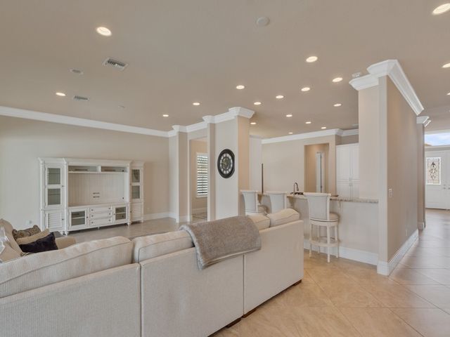 445 Wingate Terrace SW, Vero Beach, FL 32968