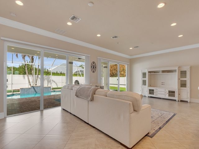 445 Wingate Terrace SW, Vero Beach, FL 32968