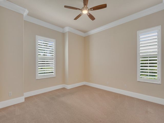 445 Wingate Terrace SW, Vero Beach, FL 32968