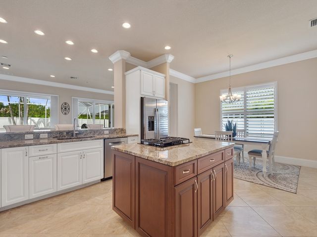 445 Wingate Terrace SW, Vero Beach, FL 32968