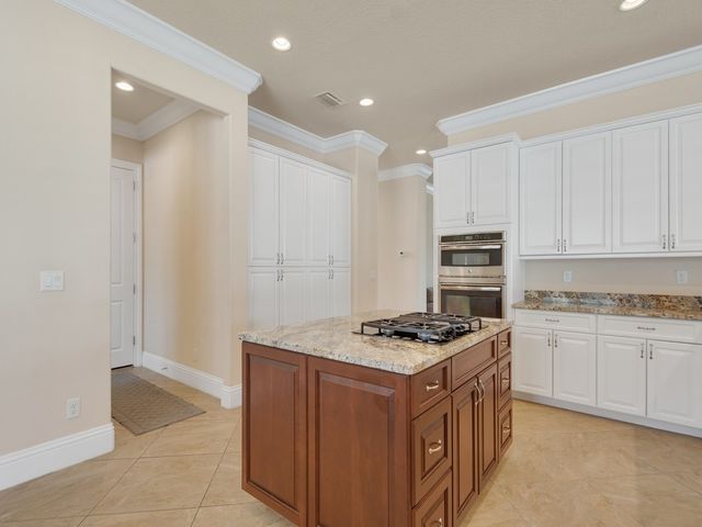 445 Wingate Terrace SW, Vero Beach, FL 32968