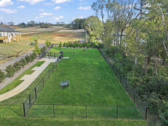 1721 Sharpstone Drive, Columbia, TN 38401