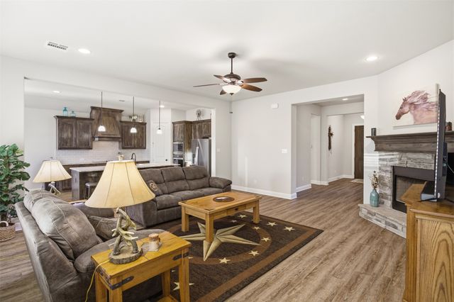 421 Evening Fire Drive, Waxahachie, TX 75167