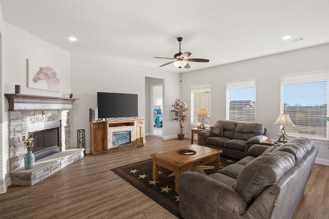 421 Evening Fire Drive, Waxahachie, TX 75167