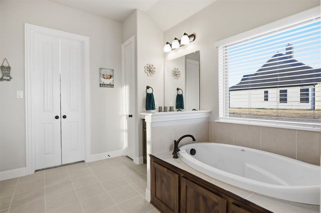 421 Evening Fire Drive, Waxahachie, TX 75167