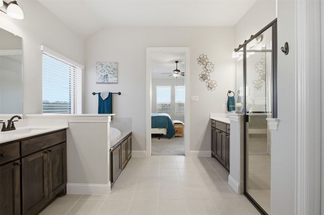 421 Evening Fire Drive, Waxahachie, TX 75167