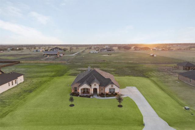 421 Evening Fire Drive, Waxahachie, TX 75167