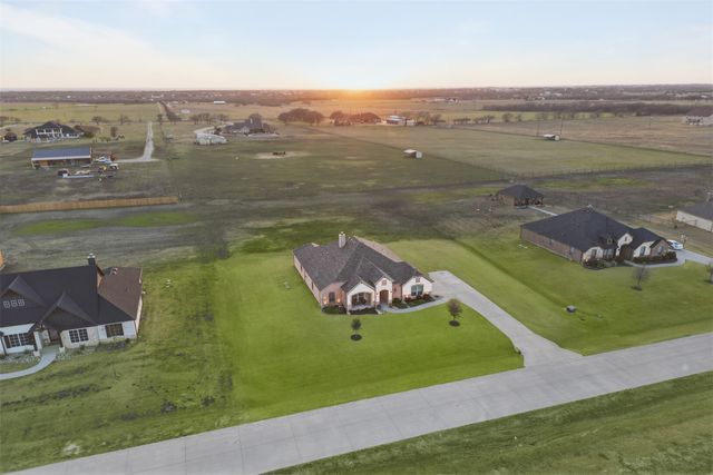 421 Evening Fire Drive, Waxahachie, TX 75167