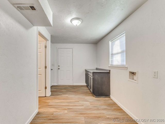 2828 E 45th Street North, Tulsa, OK 74110