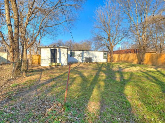 2828 E 45th Street North, Tulsa, OK 74110
