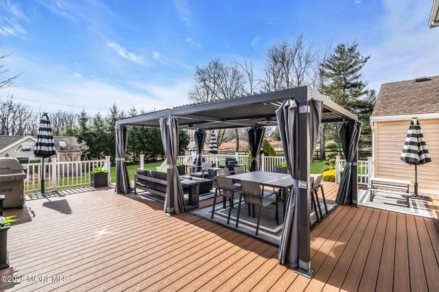 12 Meadowview Drive, Colts Neck, NJ 07722