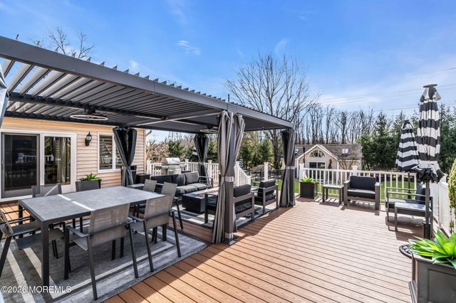 12 Meadowview Drive, Colts Neck, NJ 07722