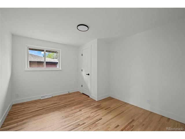 6141 Hoyt St, Arvada, CO 80004